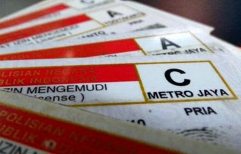 Mulai Bulan Depan Perpanjangan SIM Cukup dari Ponsel