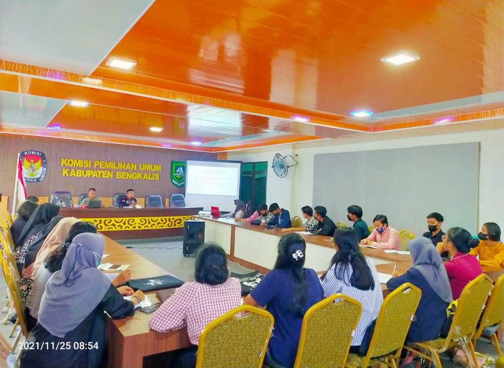 Kuliah Pemilu KPU Bengkalis Diikuti 75 Mahasiswa Polbeng