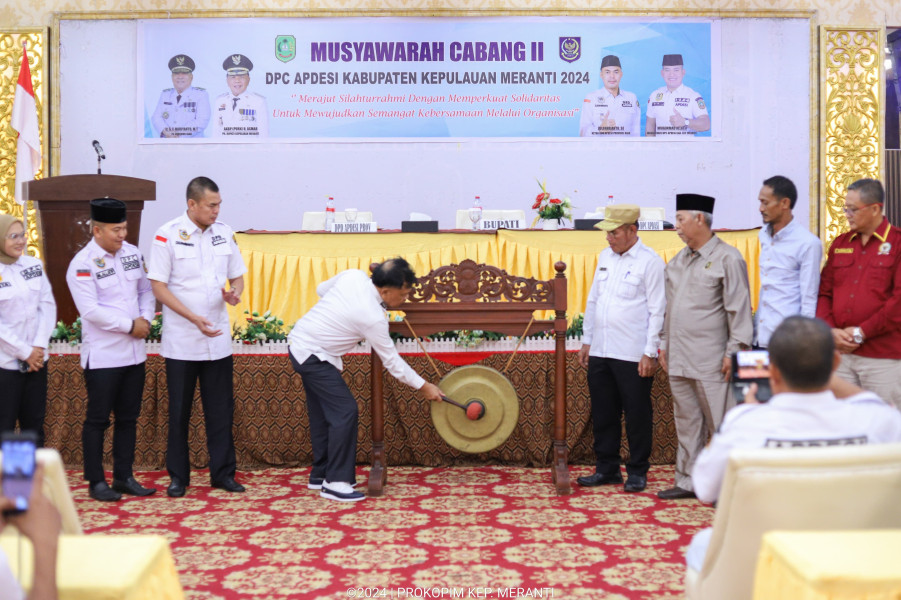 Bupati Asmar Harapkan Apdesi Meranti Majukan Desa
