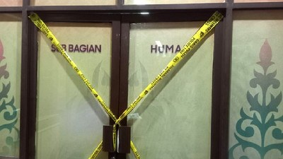 Ruangan Masih Disegel, Pegawai Setwan DPRD Riau tak Bisa Bekerja