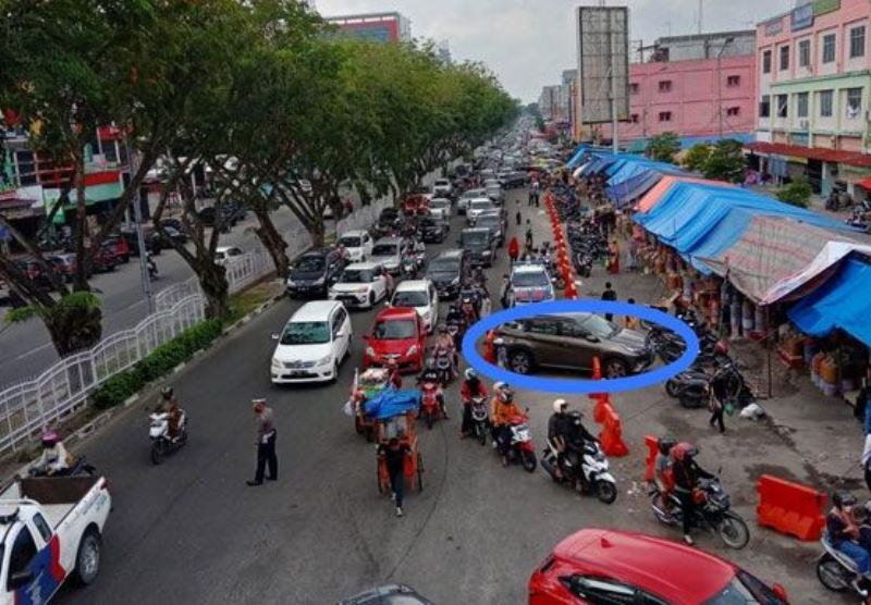 Jangan Parkir Depan STC, Jika Nekat Bakal Diderek Dishub Pekanbaru