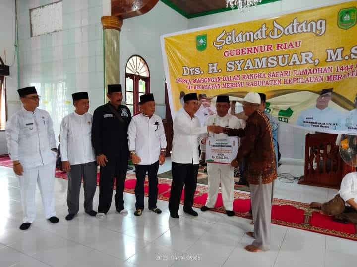 Plt. Bupati Mendampingi Gubernur Provinsi Riau Melakukan Safari Ramadhan di Kabupaten Kepulauan Meranti