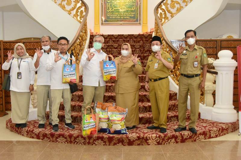 Pemkab Bengkalis Jalin MoU dengan Perum Bulog Riau