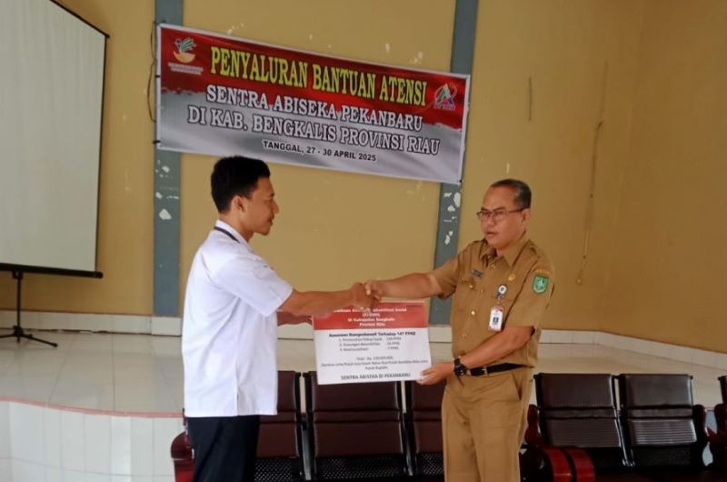 Dinsos Bengkalis dan Sentra Abiseka Kemensos RI Pekanbaru Salurkan Bantuan Atensi Tahap I