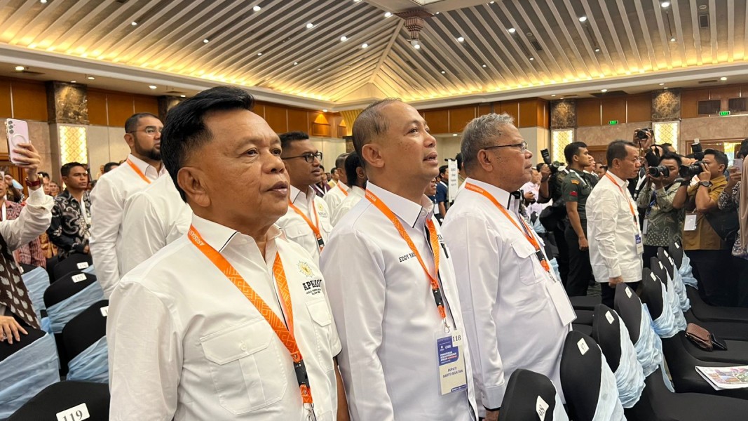 Bupati Kepulauan Meranti H. Asmar Dikukuhkan Sebagai Sekretaris Bidang Investasi dan Hilirisasi Apkasi