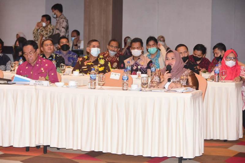 Bupati Kasmarni Hadiri Forum Konsultasi Publik Bersama Gubernur Riau