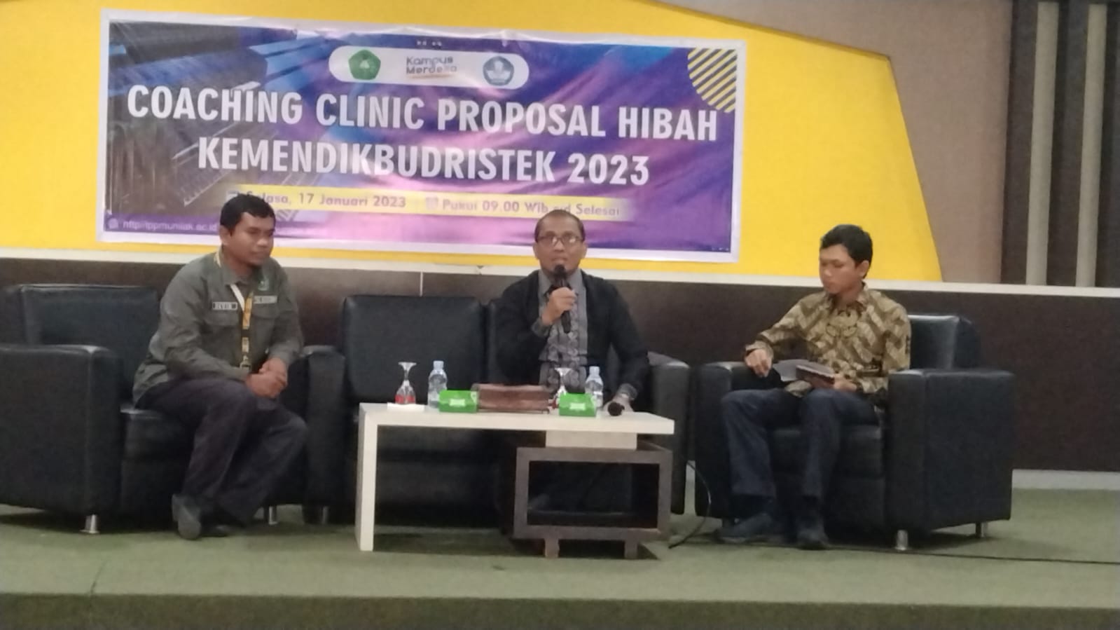 Kejar Hibah Kemenbudristek 2023, LPPM Unilak Gelar Coachinc Clinic Proposal Hadirkan Prof Dr Saryono