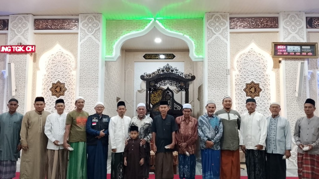 Subuh Penuh Makna: Aksi Jumat Berkah Hidupkan Semangat Berbagi di Meureudu