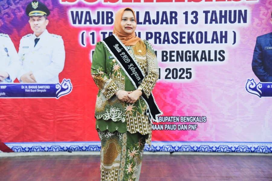 Bupati Kasmarni Ajak Semua Pihak Sukseskan Program Wajib Belajar 13 Tahun