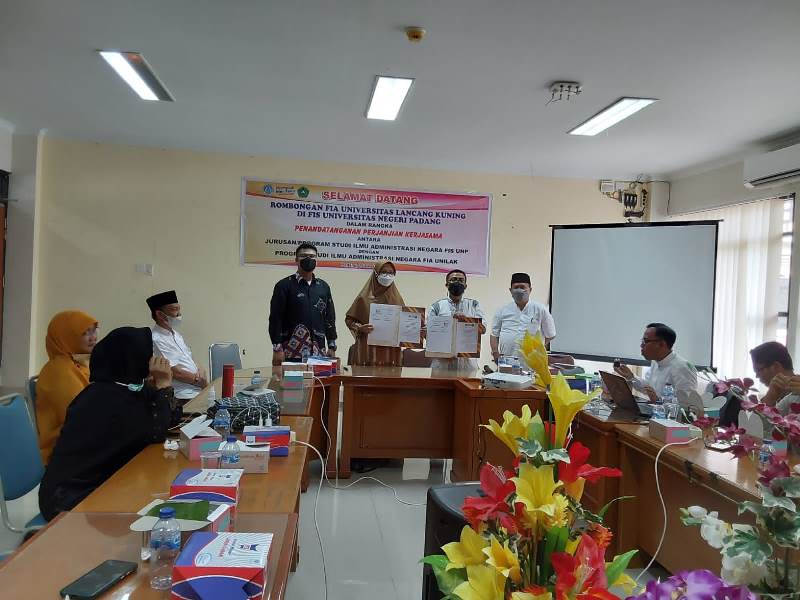 Kunjungan Ke Sumatera Barat FIA Jalin Kerjasama dengan Unand & UNP