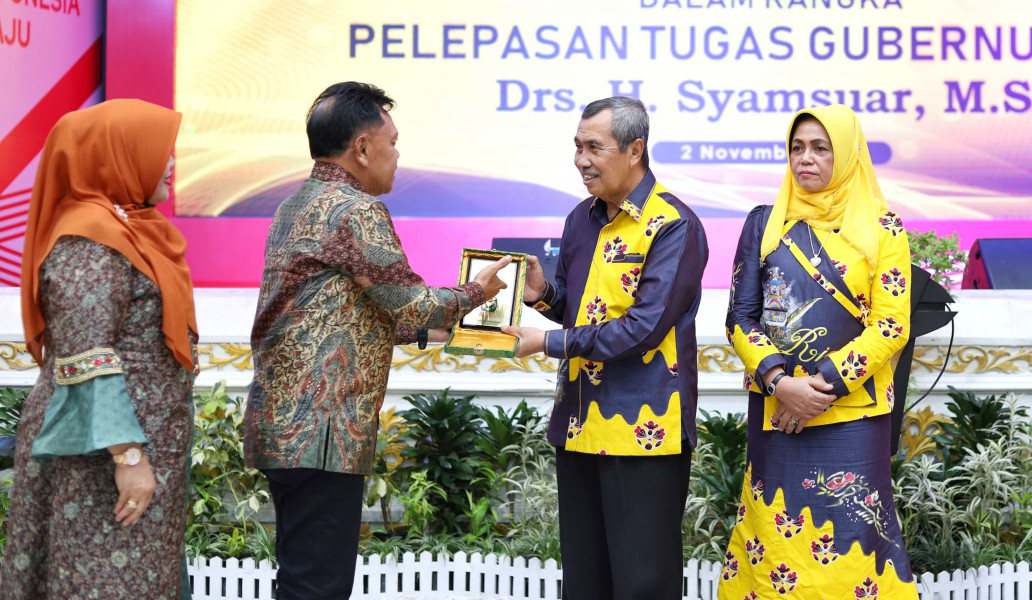 Plt Bupati Asmar Hadiri Silaturahmi Pelepasan Tugas Gubernur Riau