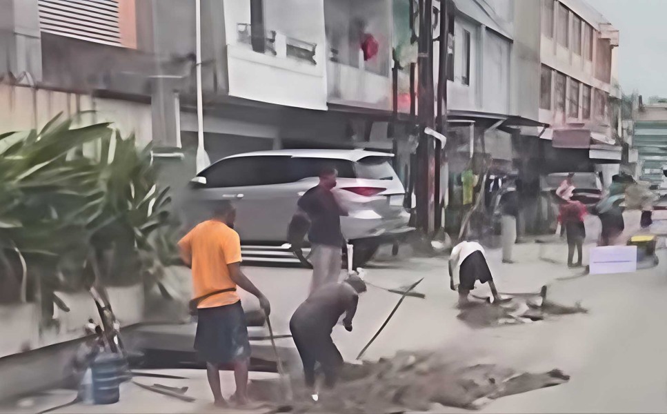 Galian di Jalan Kayu Manis Viral, PUPR Pekanbaru: Sekarang Saluran Air, Tahun Depan Overlay
