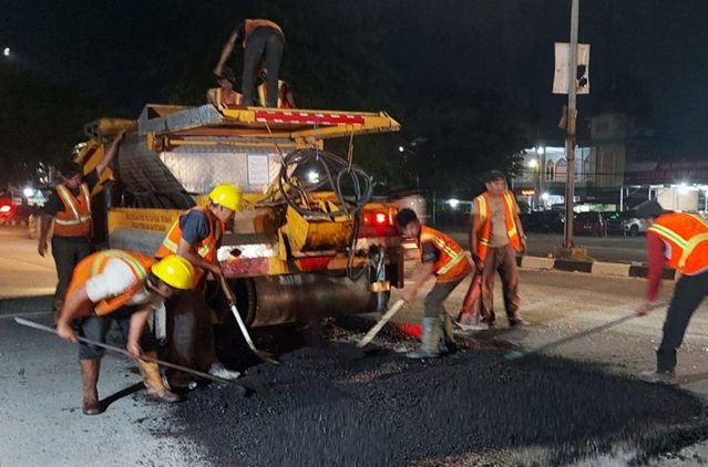 PUPR Riau Perbaiki Ratusan Lubang Jalan di Kota Pekanbaru