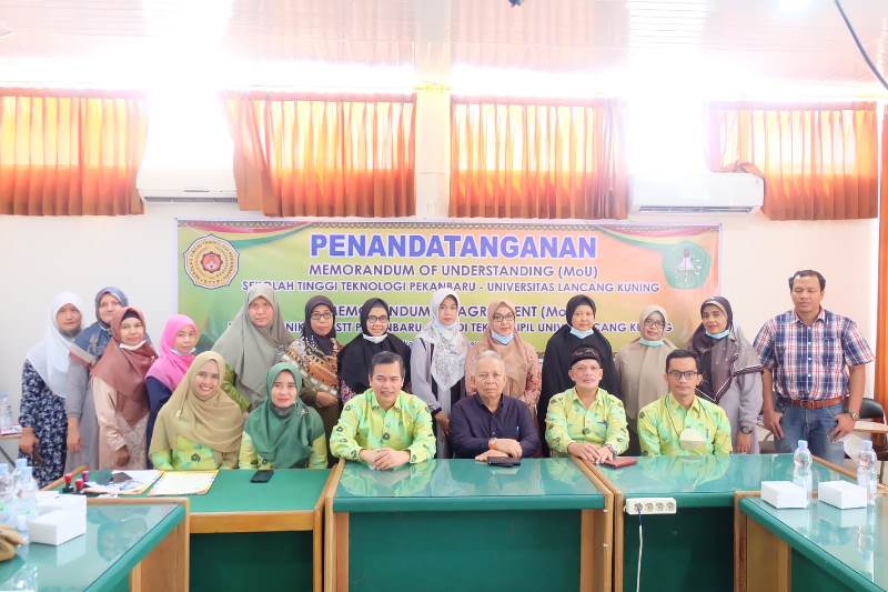 STT Pekanbaru Jalin Kerjasama Dengan Fakultas Teknik Unilak Dalam Program MBKM