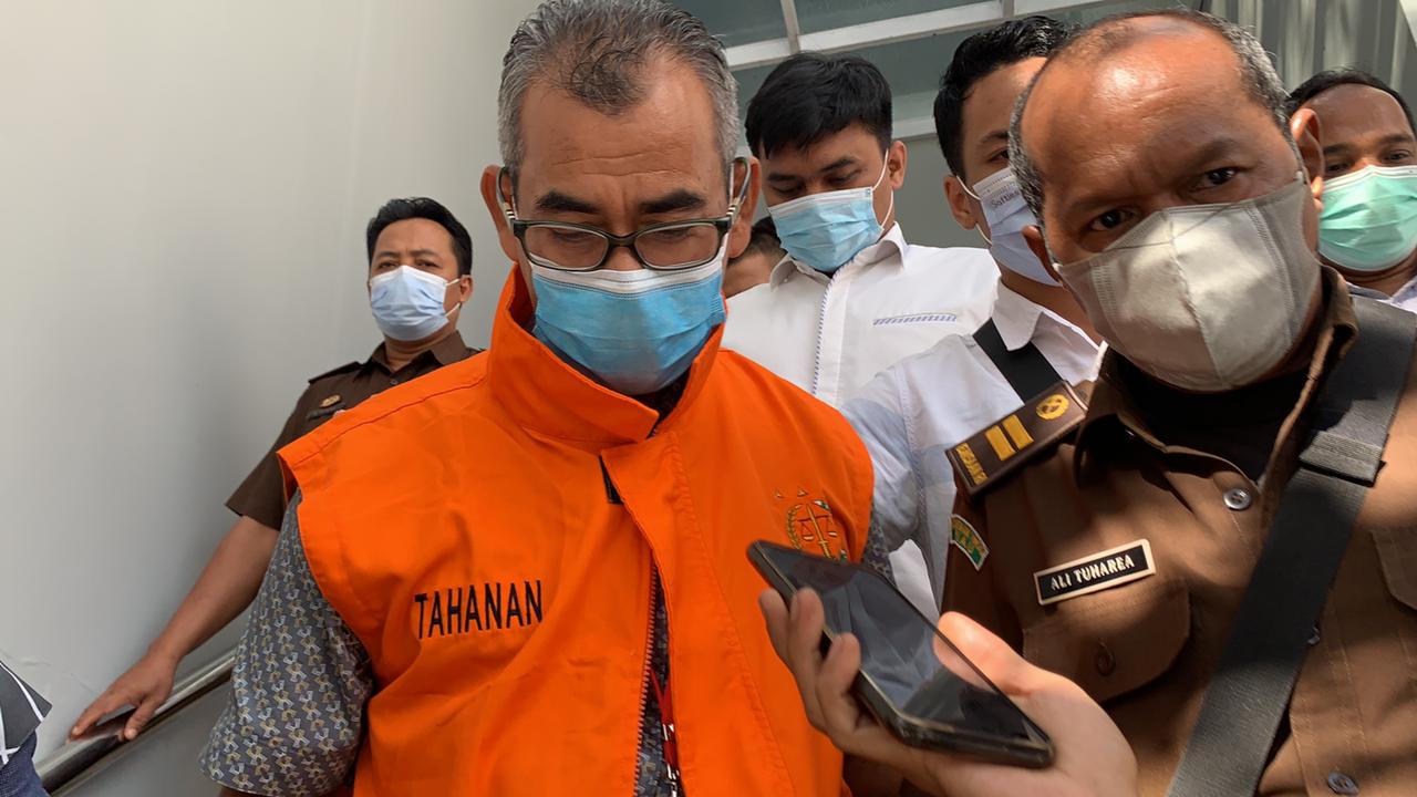 Hadir di Panggilan Ketiga, Mantan Bupati Kuansing Mursini Langsung Ditahan Kejati Riau