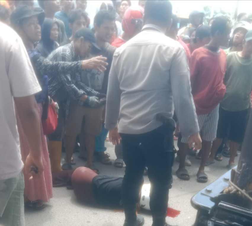 Diduga Jatuh dari Flyover, Perempuan Tewas Bersimbah Darah