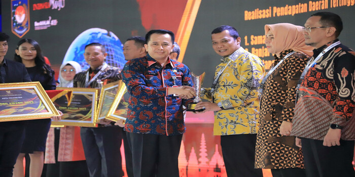 Dua Penghargaan Diborong Pemko Pekanbaru di APBD Award 2023