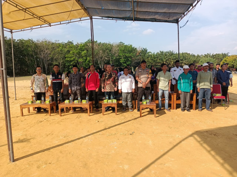 Sambut HUT RI Ke-79 dan Pererat Silaturahmi Antar Desa Se-Kecamatan Langgam, Turnamen Vollyball Resmi Dibuka