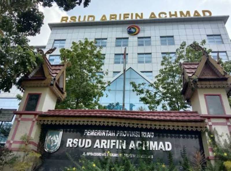 RSUD Arifin Achmad Dituding Suka Mempersulit Pasien,