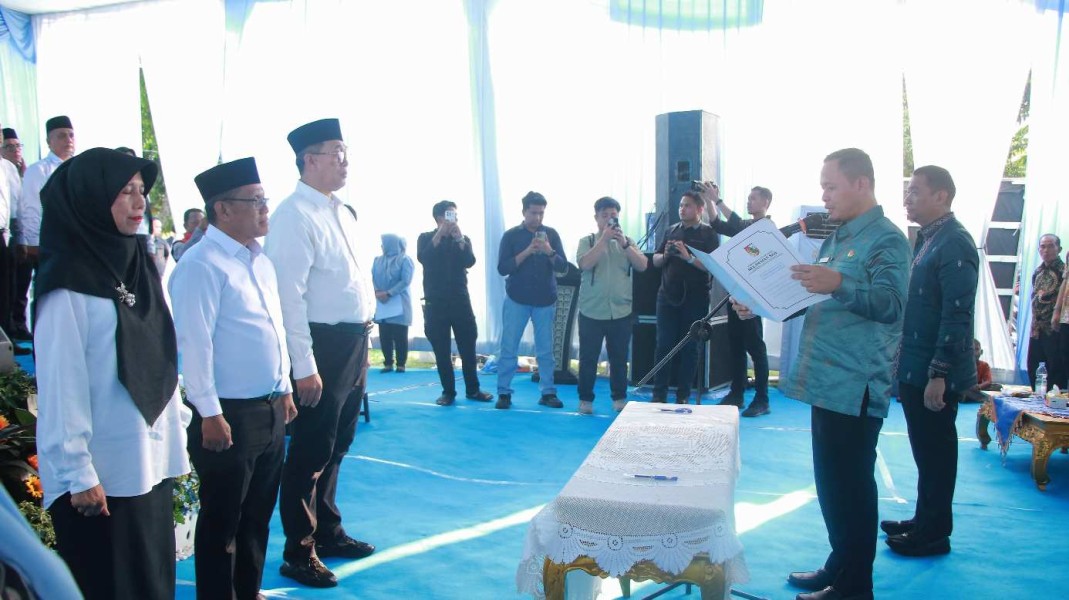 Ketua RT-RW se-Kecamatan Sail Dikukuhkan, Wako Agung Ajak Sukseskan Program Pemerintah
