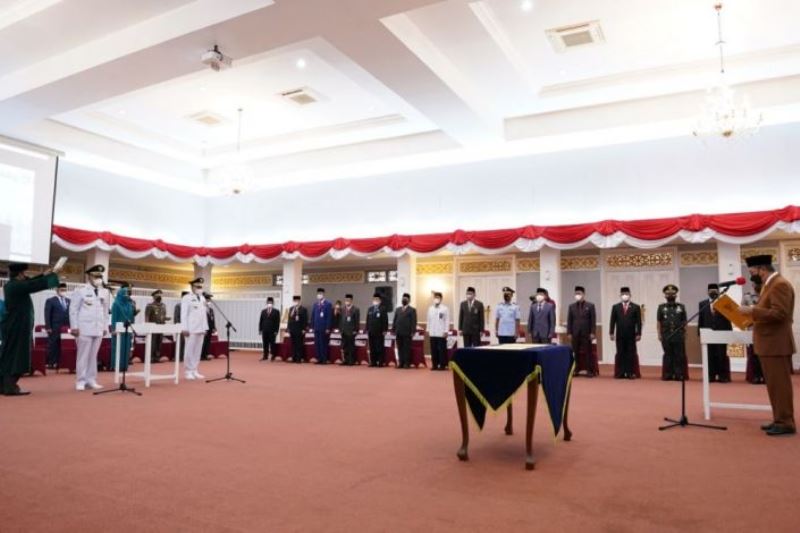 Firdaus Tidak Hadir dalam Pelantikan Pj Walikota Pekanbaru