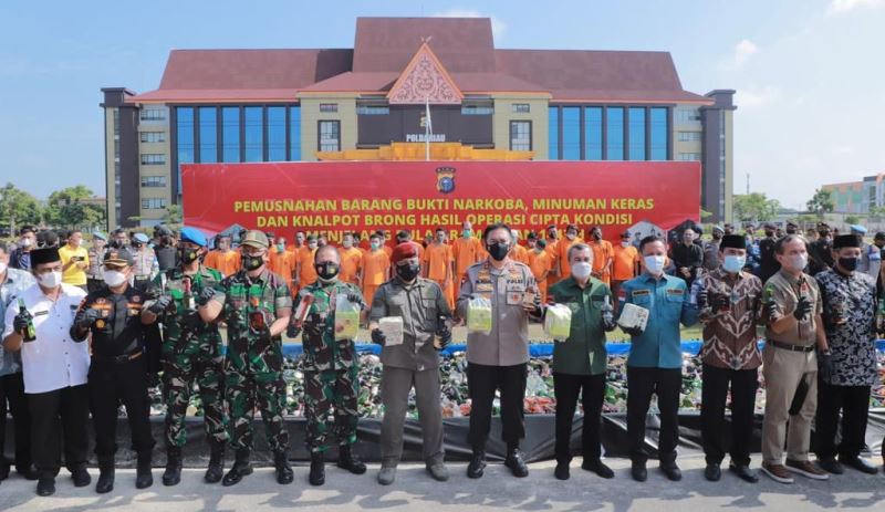 Ribuan Barang Bukti Operasi Cipta Kondisi Dimusnahkan, Ini Kata Kapolda Riau