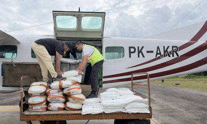 Karhutla Riau, Satgas Udara Kerahkan 12 Pesawat dan Semai 30 Ton Garam
