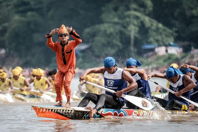 Pacu Jalur Mendunia: Raup Rp 74 Miliar, 1,5 Juta Orang Nonton Langsung