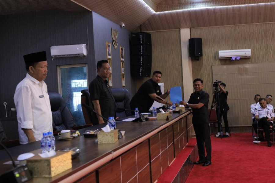 Fraksi di DPRD Meranti Sampaikan Pandum Terhadap Penyampaian Ranperda LPP APBD 2024