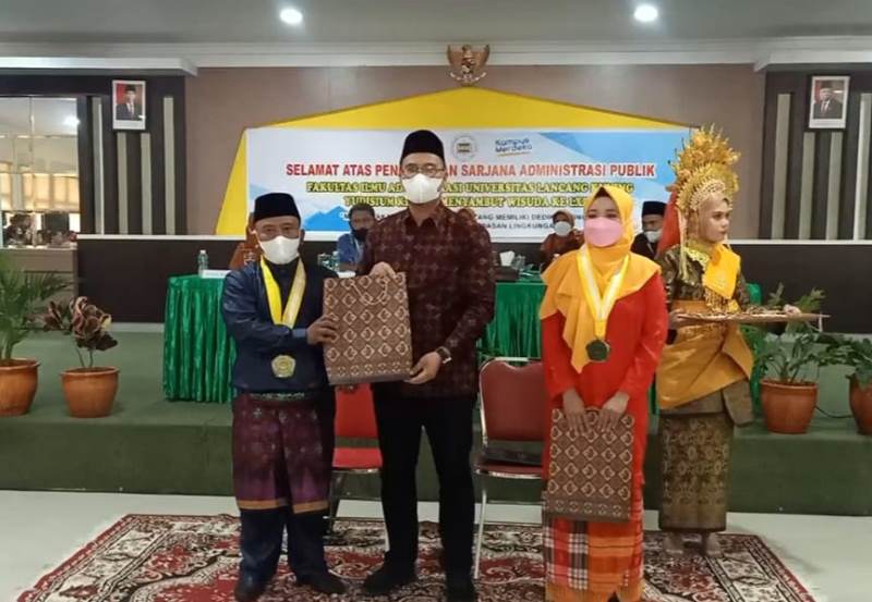 Yudisium Ke 44 Wisuda 64 FIA UNILAK, Bangga Kuliah di Kampus Berprestasi