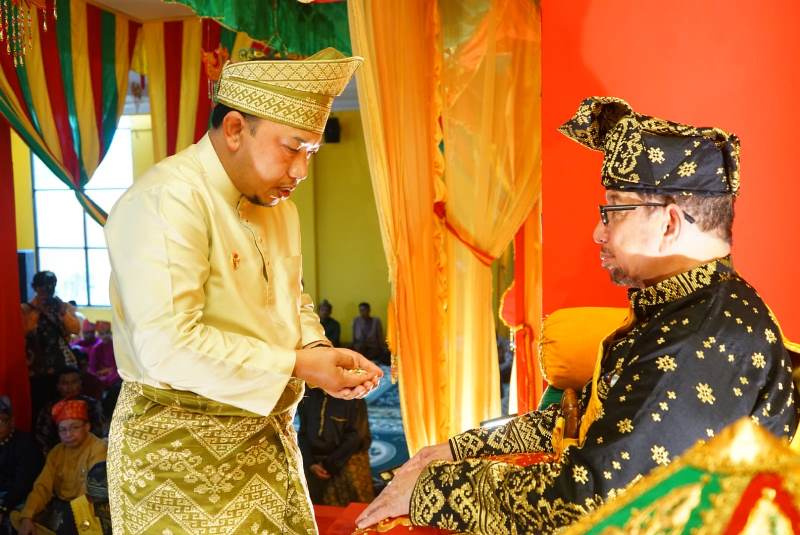 Salim Segaf Al Jufri Resmi bergelar Datuk Maulana Sukma Jaya