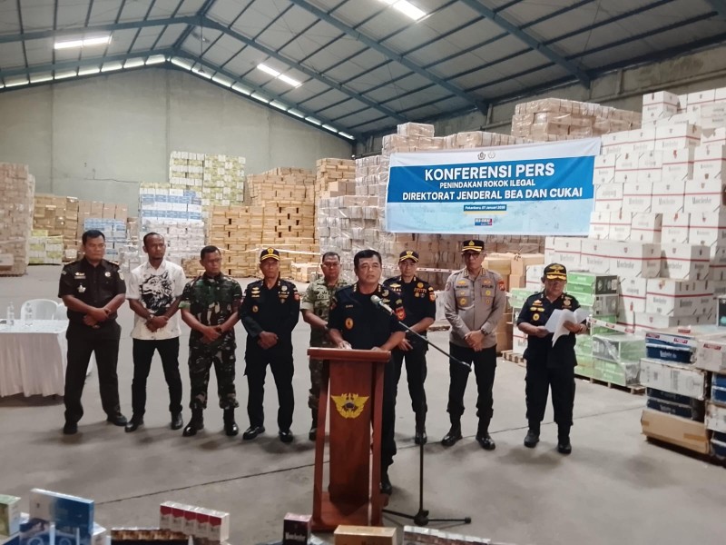 Bea Cukai Bongkar Gudang Rokok Ilegal 160 Juta Batang di Pekanbaru, Nilainya Rp300 M