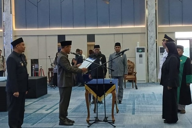 Agung Nugroho Lantik 39 ASN, 18 Lurah Baru Siap Perkuat Pelayanan Masyarakat