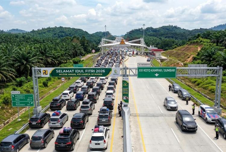 Mudik Lebaran 2026 Mulai Padat, Tol Pekanbaru–XIII Koto Kampar Catat Lonjakan Tertinggi