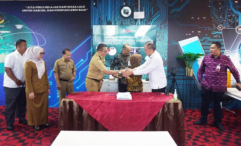 Bupati Kepulauan Meranti Tandatangani Akad Pembiayaan Rp 100 Miliar dari BRK Syariah