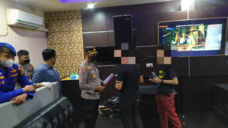 Personel Polres Meranti Razia Tempat Hiburan di Selatpanjang