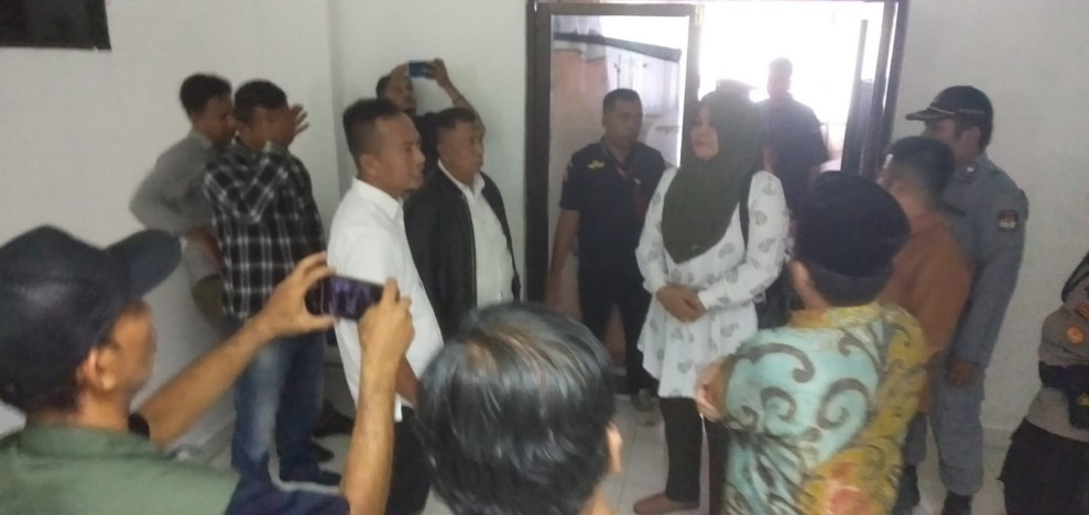 Dua Pimpinan DPRD Bengkalis Datangi KPU Bengkalis, Ketua KPU Bengkalis Gugup