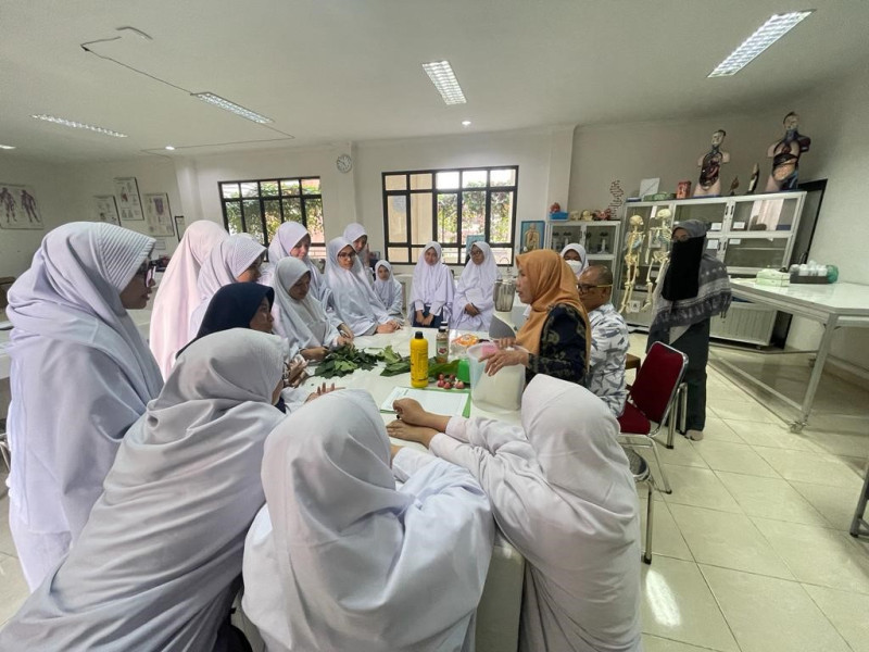 Pembuatan Pupuk Lindi Di Sekolah Al Ittihad Pekanbaru