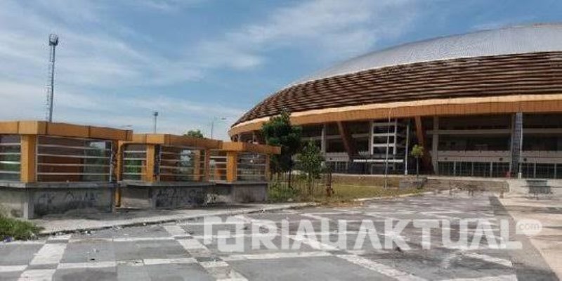 Oknum Satpam Unri Diduga Curi Lampu Stadion Utama Riau