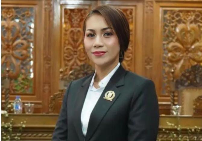 Diduga Ada Kecurangan, DPRD Kuansing Dukung Honorer Laporkan ke Polis