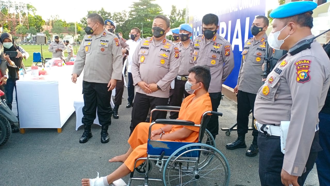 Kaki Alex, Pembunuh Istri Yang Tengah Hamil 'Dihadiahi' Timah Panas Polisi