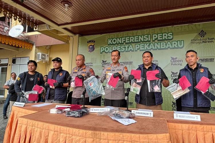 Rencana Gila Mantan Menantu: Niat Awal Mencuri Berujung Bantai Ibu Mertua di Rumbai!