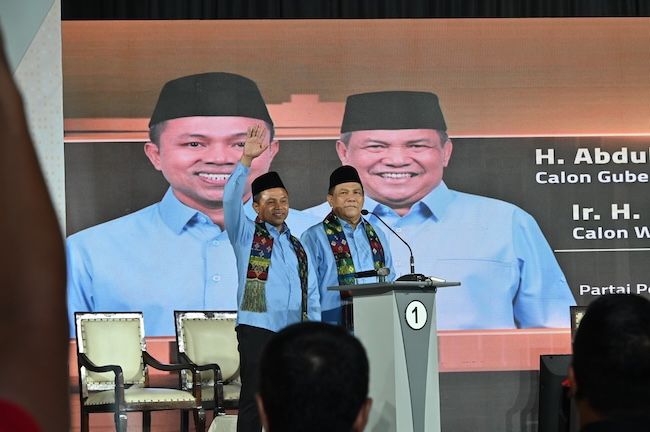 Abdul Wahid-SF Hariyanto Tampil Memukau di Segmen Pertama Debat Pilgubri