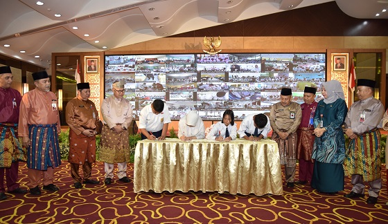 Secara Massal BRK Syariah Buka 11.400 Rekening Tabungan Simpel di Riau dan Kepri