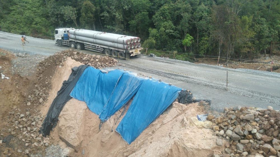 Longsor Kembali Terjadi di Jalan Lintas Riau-Sumbar