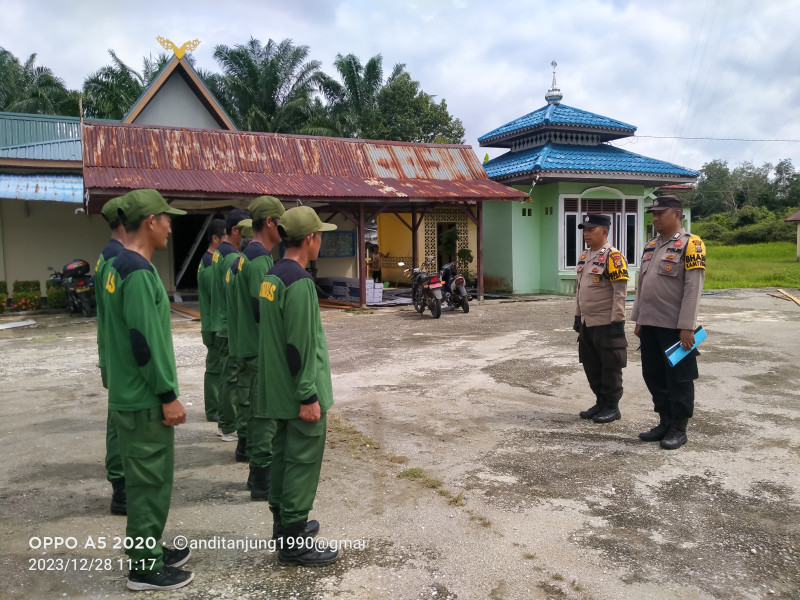 Pemdes Sepahat Kerjasama dengan  Polsek Bukit Batu Adakan Pelatihan Linmas  Persiapan Pemilu 2024