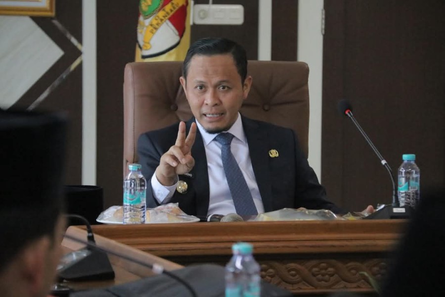 Agung Dorong Percepatan Jalan Lingkar dan Jembatan Siak V
