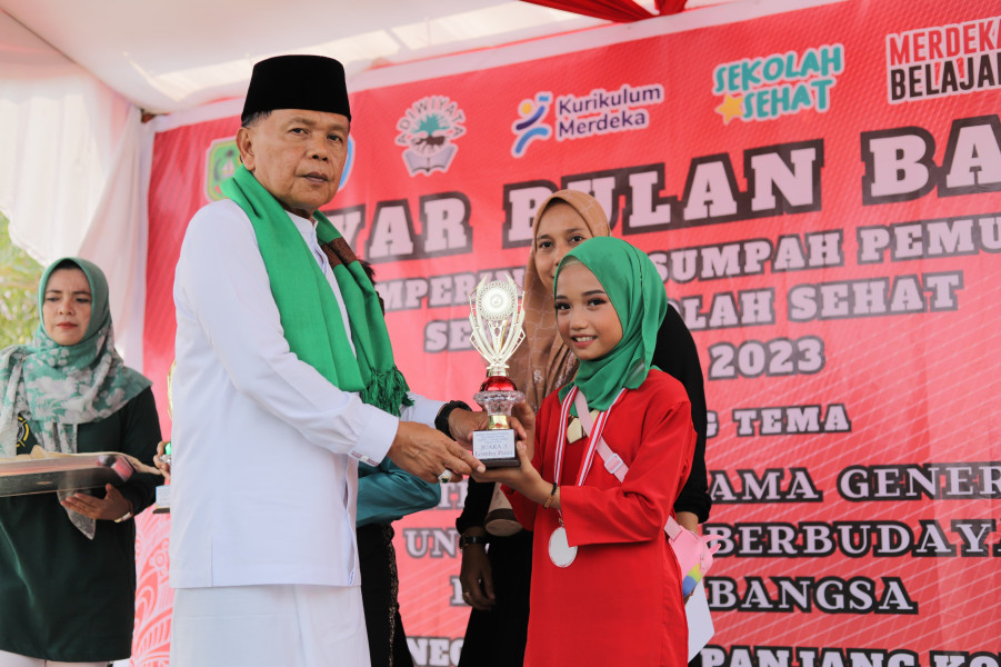 Plt Bupati Asmar Hadiri Puncak Gebyar Bulan Bahasa Dan Kampanye Sekolah Sehat