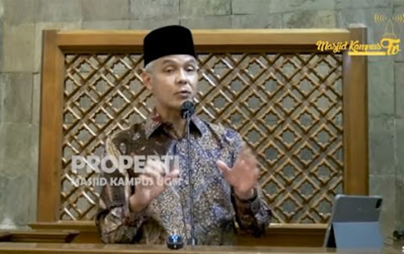 Survei Capres SMRC: Ganjar Teratas, Tinggalkan Prabowo dan Anies