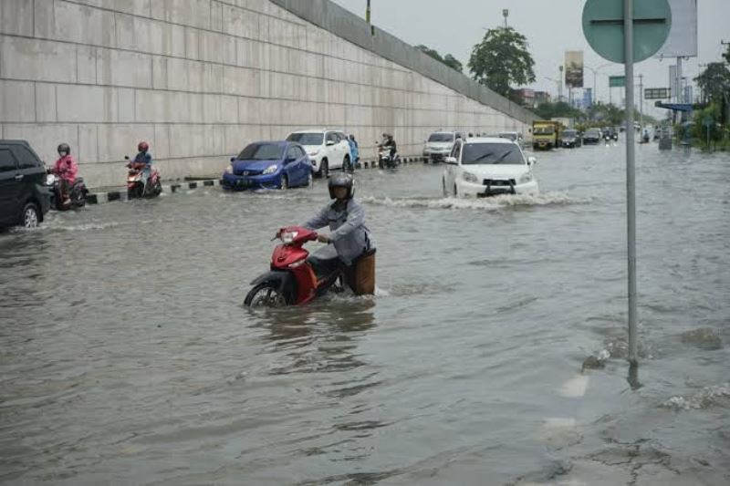 Dewan Sebut Titik Banjir di Pekanbaru Makin Lama Makin Banyak